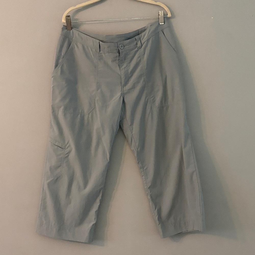 Pantagonia Gray Cropped Pants